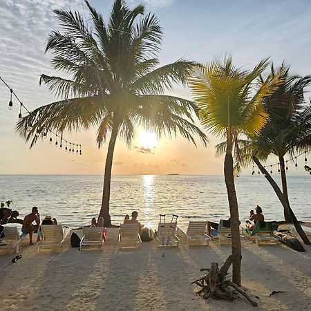 The Sunset Villa Dhiffushi Exterior photo